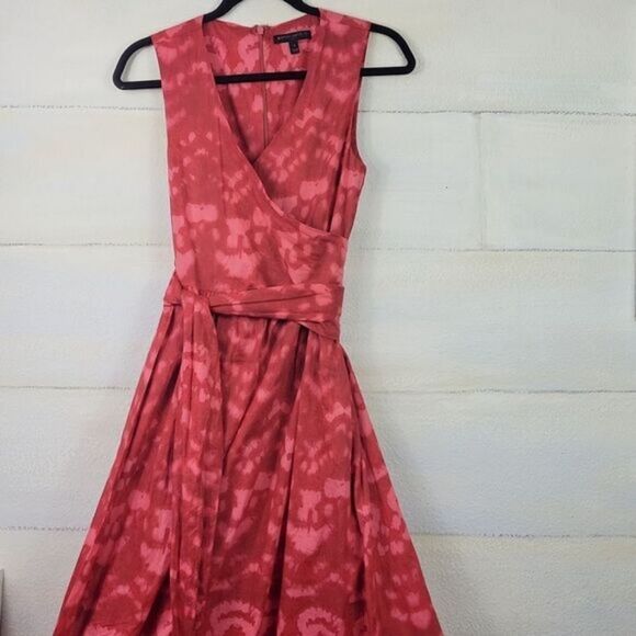 Banana Republic Women's Wrap Red and Pink Dress. Size 4 - Picture 5 of 11